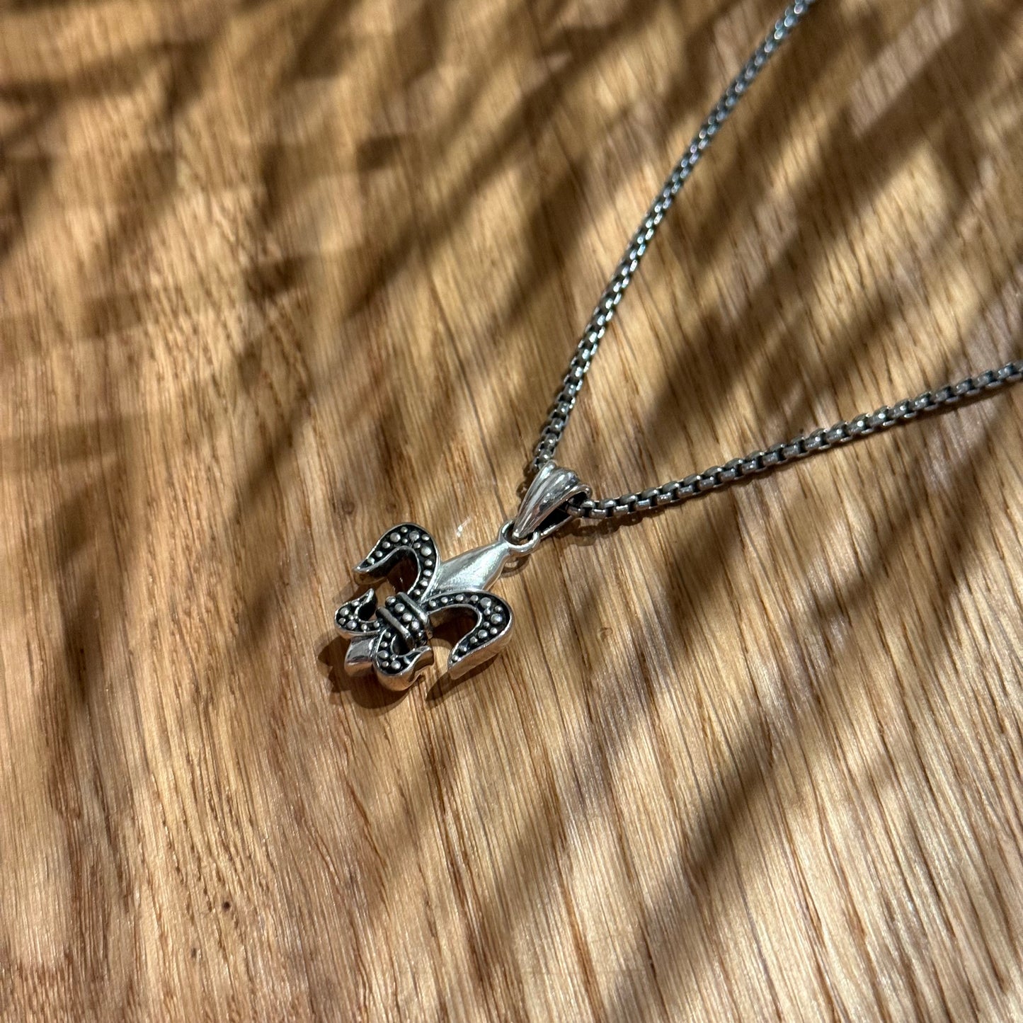Fleur de Lys double face rock chic Necklace