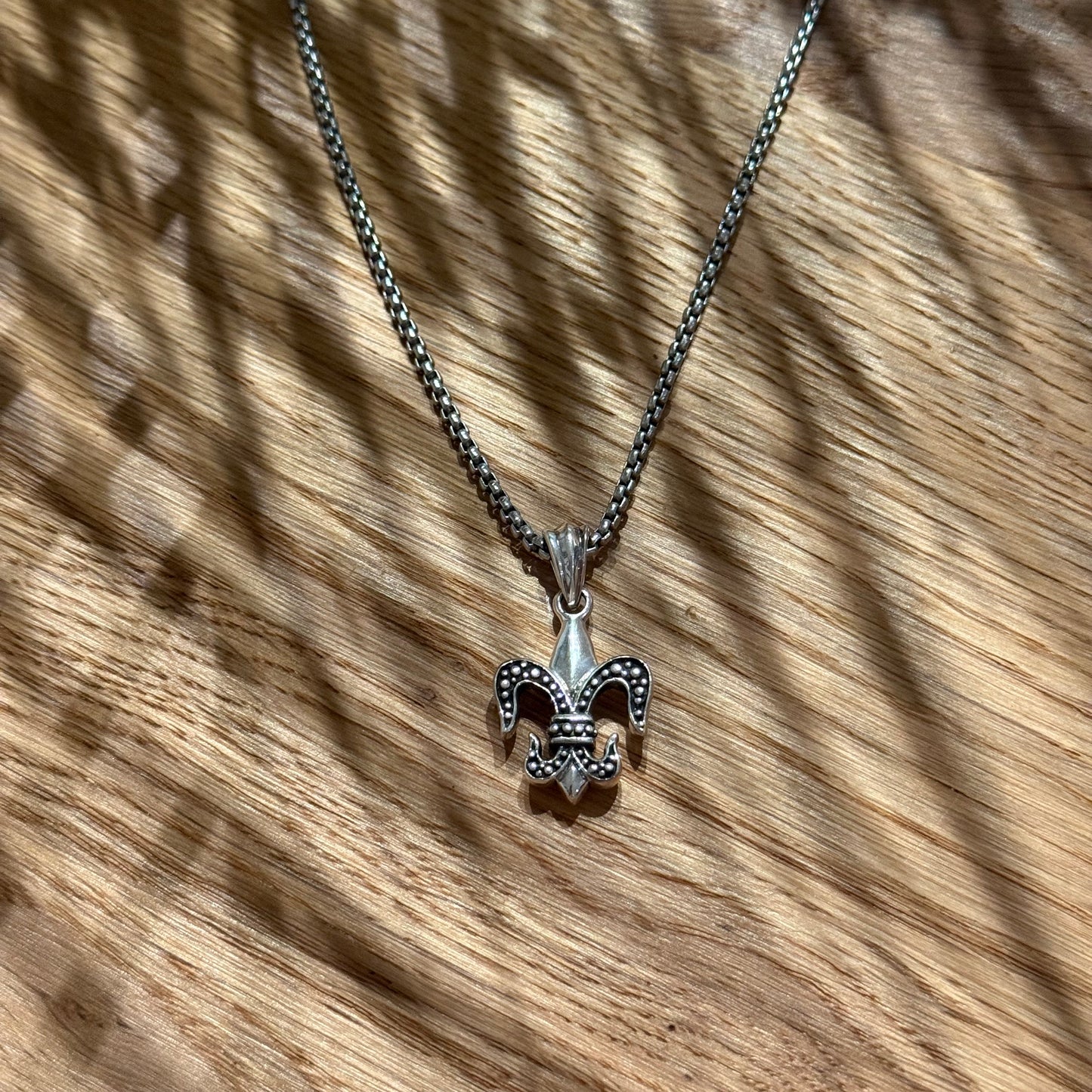 Fleur de Lys double face rock chic Necklace