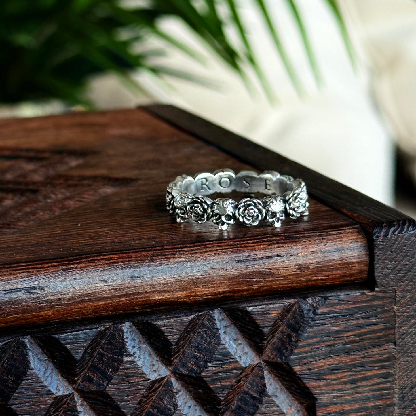 Roses & Skulls Ring