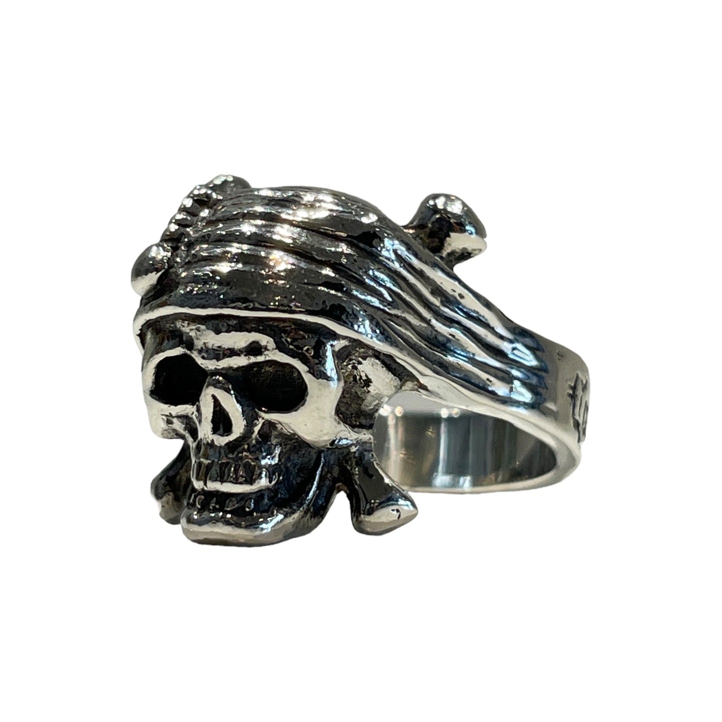 Ring Skull Captain Jack Sparrow with engraved "Capt Jack Sparrow"