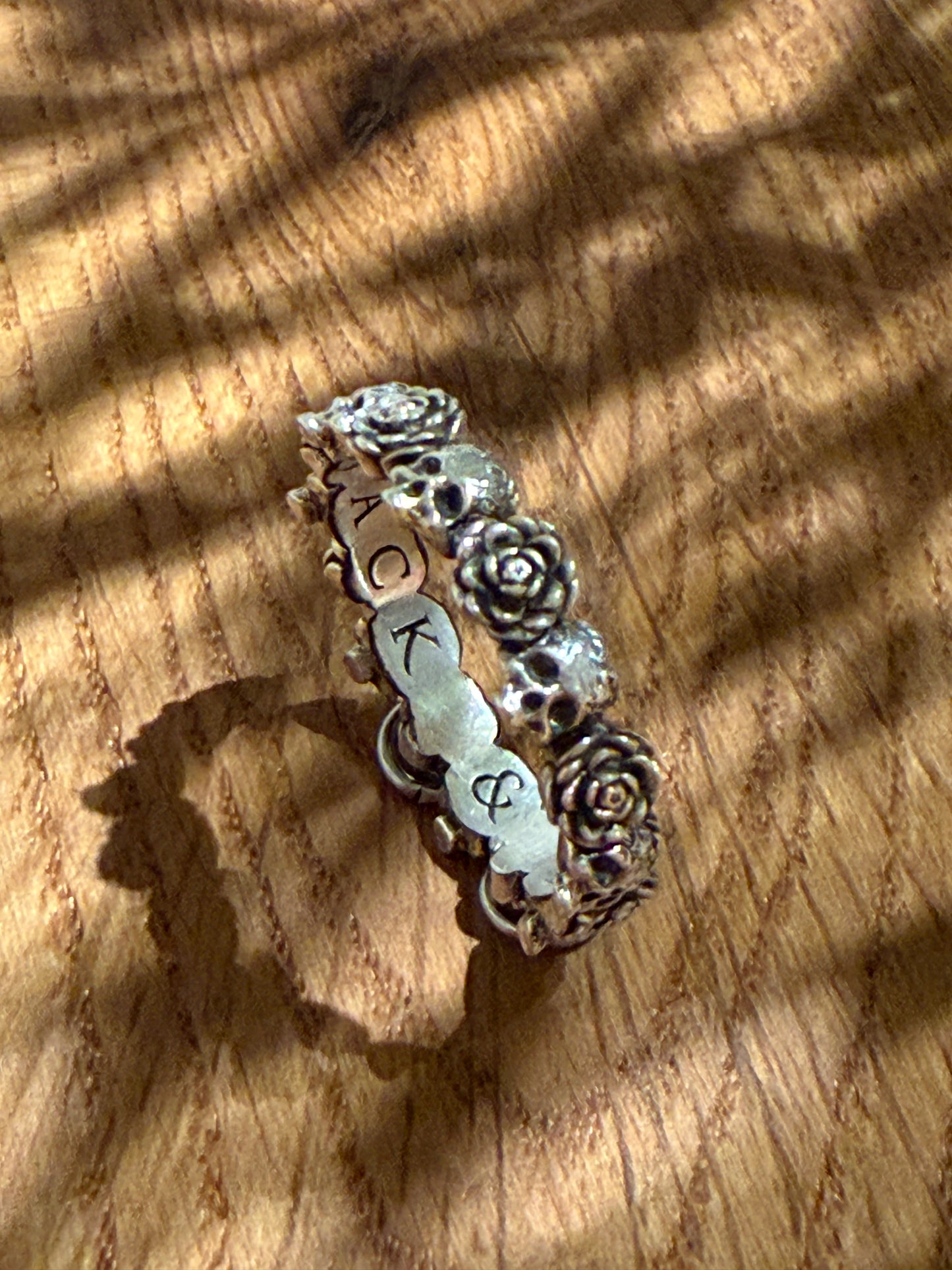 Roses & Skulls Ring